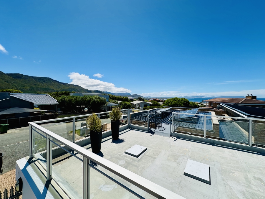 4 Bedroom Property for Sale in Vermont Western Cape